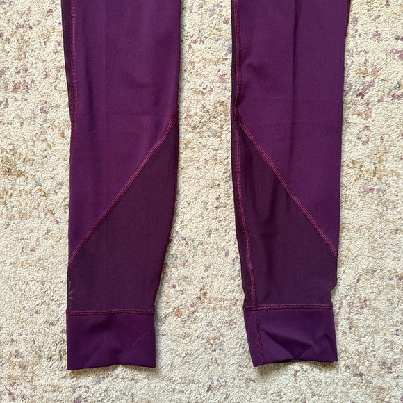 Lululemon Mesh Panel High Rise Legging - Picture 3 of 9
